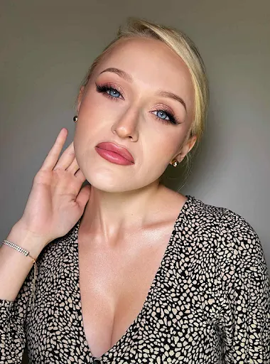 Makeup by Sara G | Profesjonalny Makijaż i Stylizacja Brwi | Wrocław